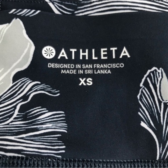 Athleta Floral Sonic Navy Leggings eh - Picture 10 of 16